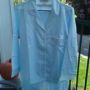 Miss Elaine pajamas set